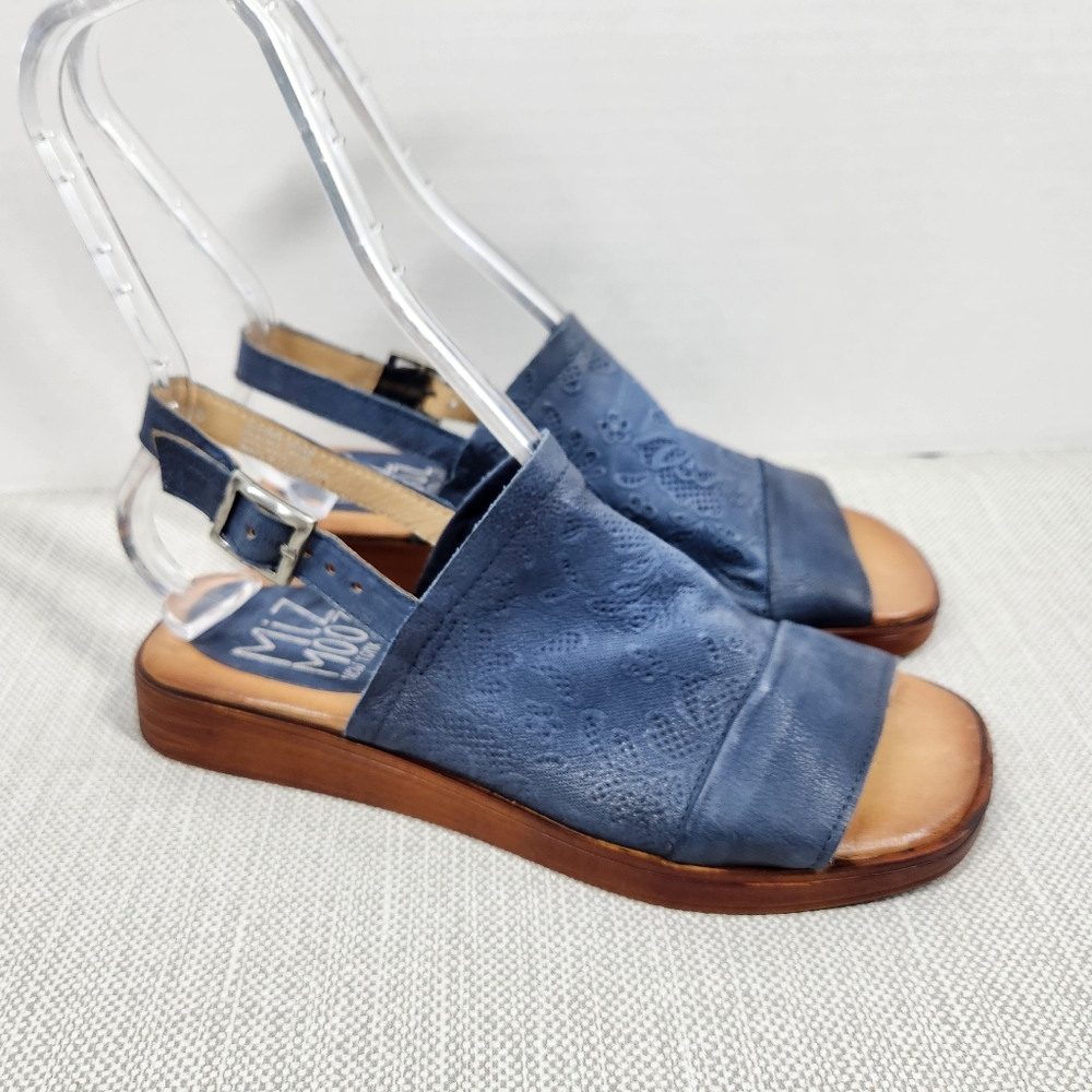 Miz Mooz Guava Size 38 Slingback Sandals Blue Leatherfloral Open Toe Flat